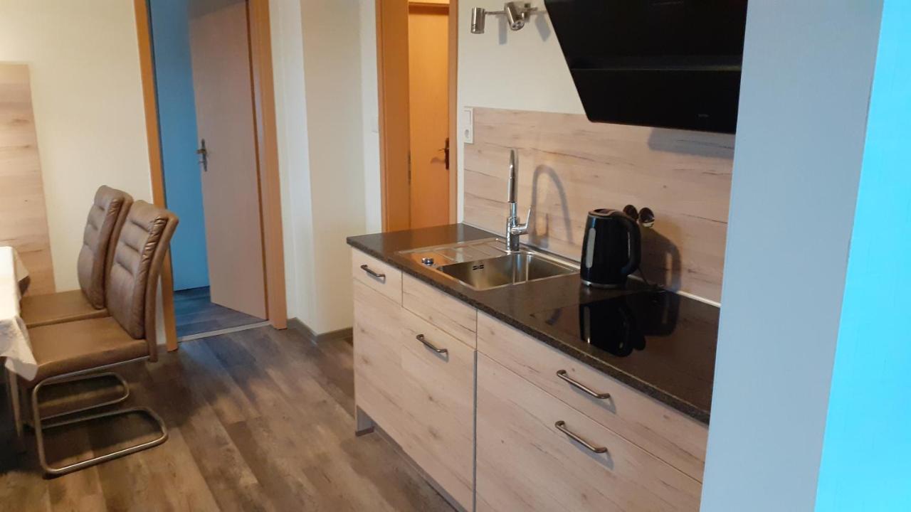 Familienurlaub In Ostfriesland Fuer Max 7 Pers In 2 Wohnungen, Auch Einzeln Wohnungen Utarp エクステリア 写真