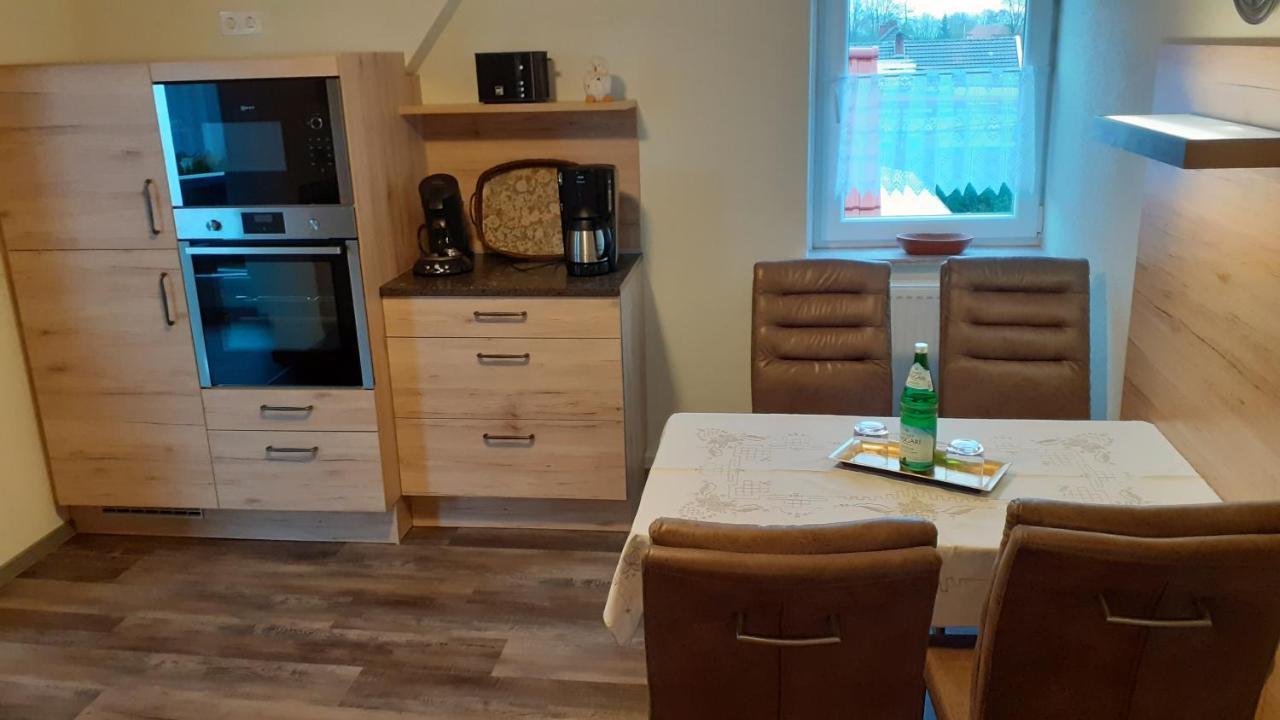 Familienurlaub In Ostfriesland Fuer Max 7 Pers In 2 Wohnungen, Auch Einzeln Wohnungen Utarp エクステリア 写真