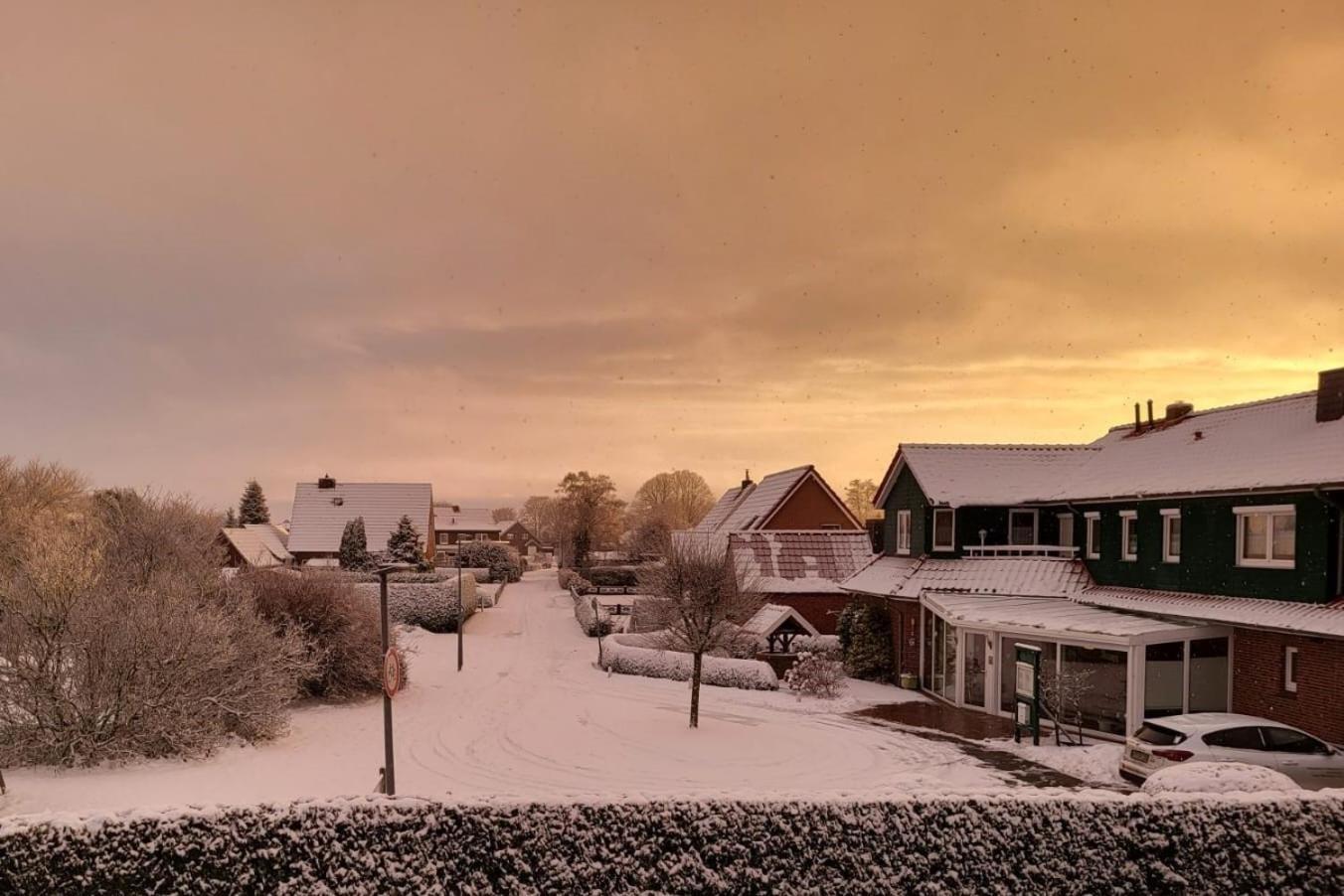 Familienurlaub In Ostfriesland Fuer Max 7 Pers In 2 Wohnungen, Auch Einzeln Wohnungen Utarp エクステリア 写真
