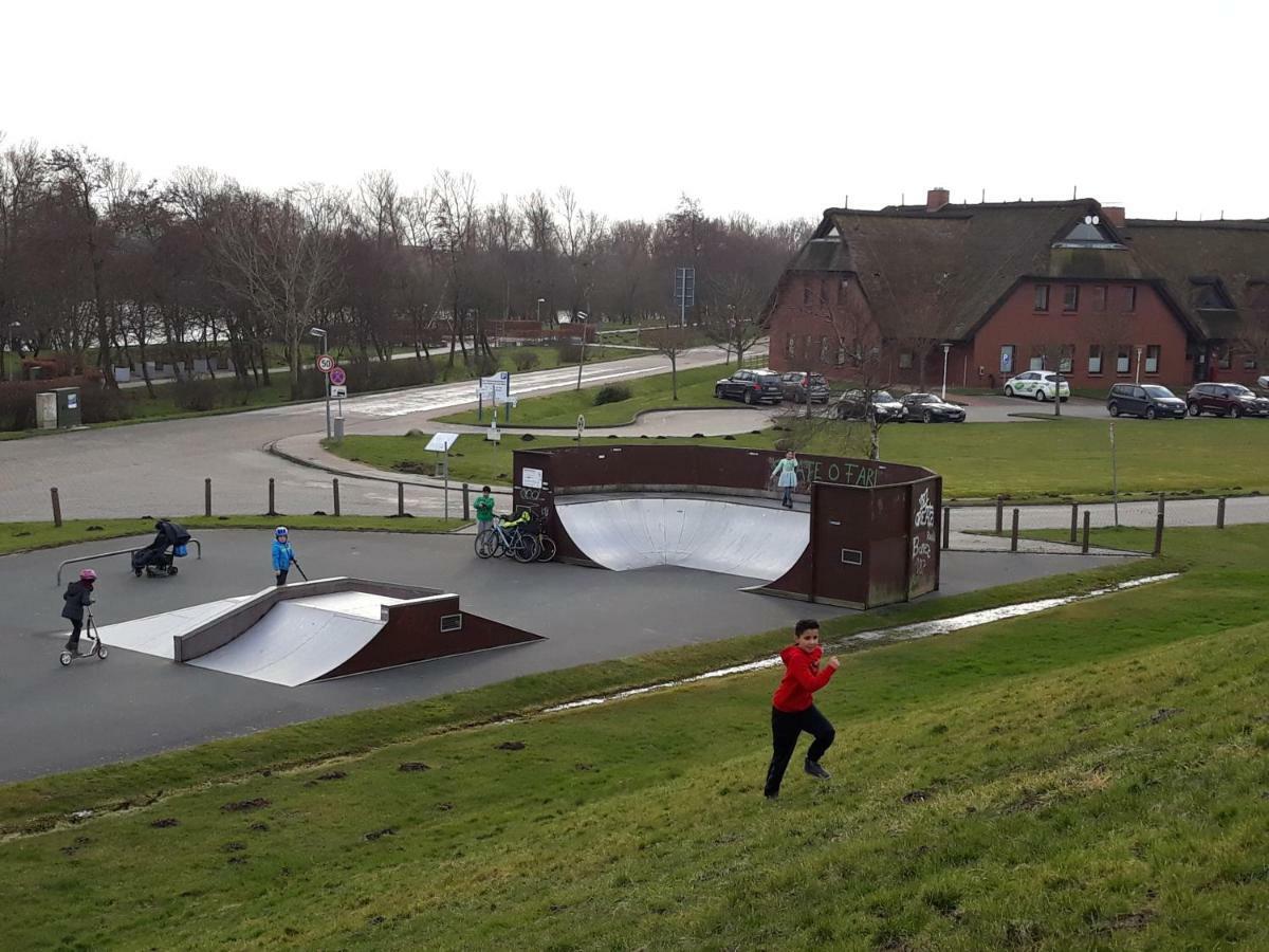 Familienurlaub In Ostfriesland Fuer Max 7 Pers In 2 Wohnungen, Auch Einzeln Wohnungen Utarp エクステリア 写真