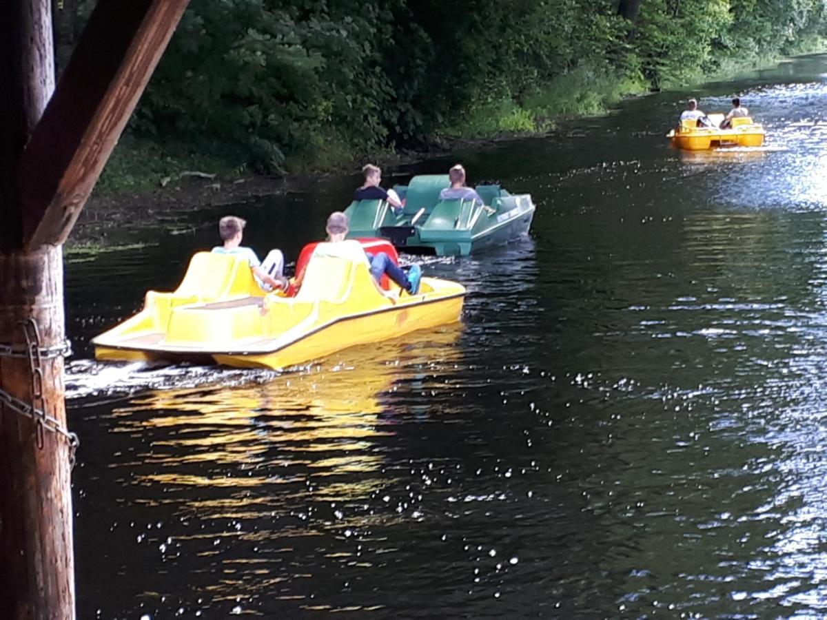 Familienurlaub In Ostfriesland Fuer Max 7 Pers In 2 Wohnungen, Auch Einzeln Wohnungen Utarp エクステリア 写真