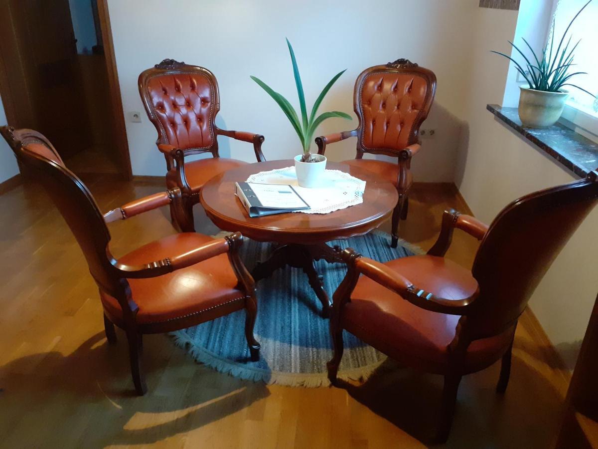 Familienurlaub In Ostfriesland Fuer Max 7 Pers In 2 Wohnungen, Auch Einzeln Wohnungen Utarp エクステリア 写真
